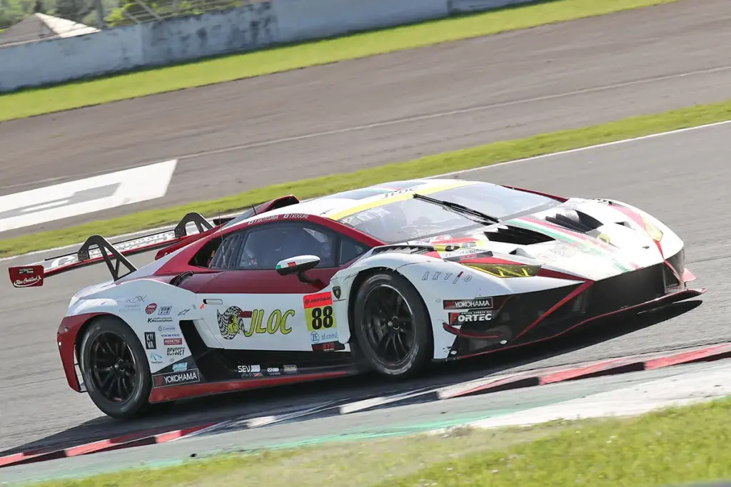 JLOC Lamborghini GT3 yokohama